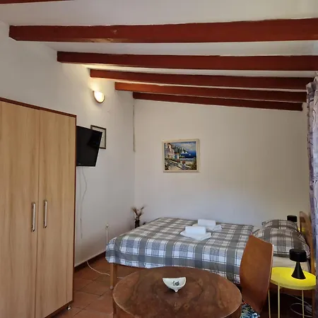 Apartment Hestia
