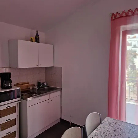 Apartment Hestia *