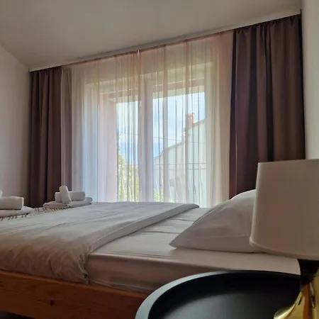 Hestia Apartment *